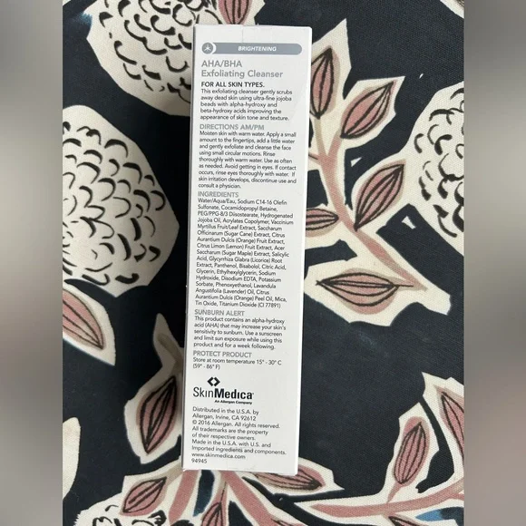 SkinMedica AHA/BHA Exfoliating Cleanser 6oz - Picture 2 of 6